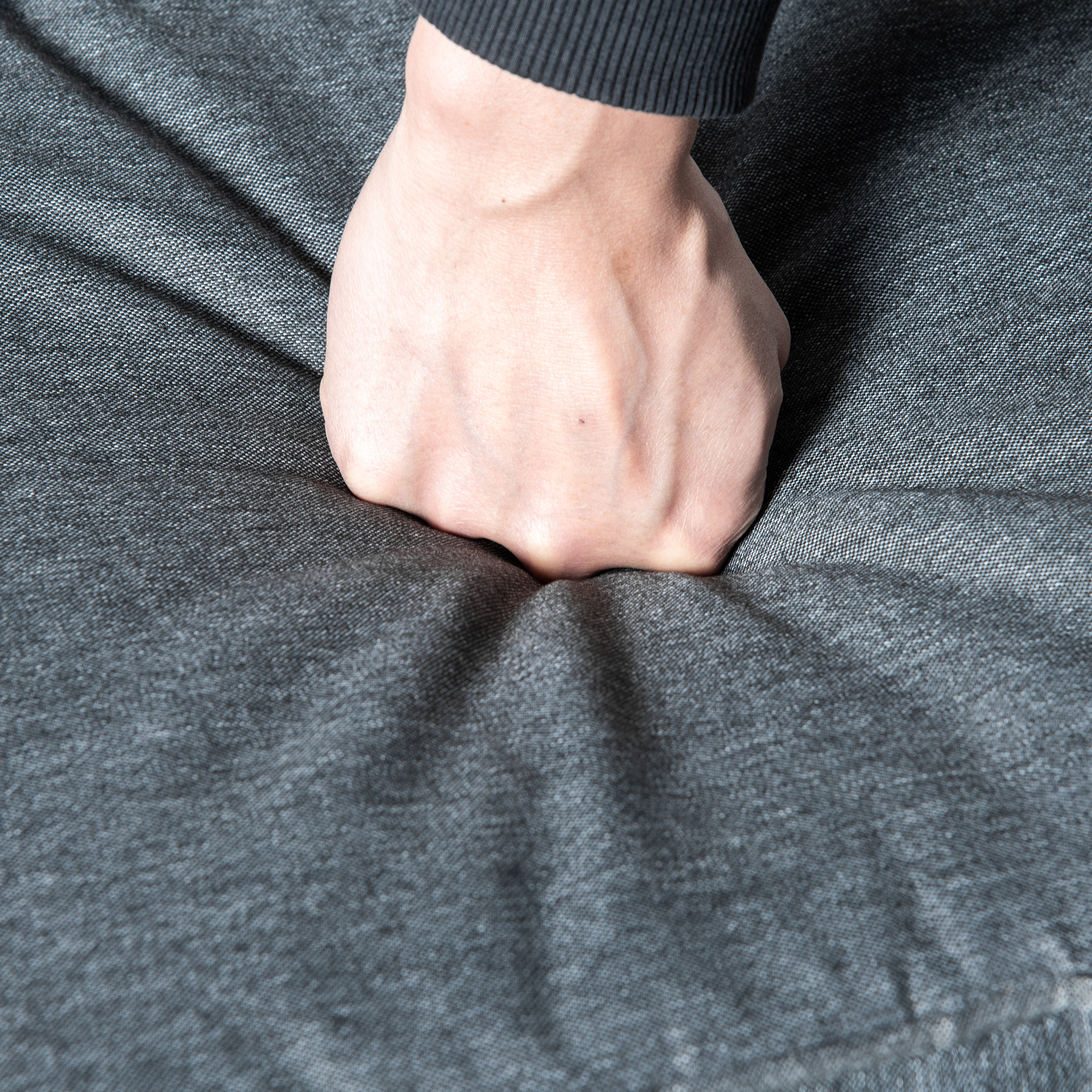  Set Mobila de Gradina de 6 Piese din Ratan PE, Salon cu Canapea 3 Locuri, 2 Fotolii, 2 Taburete si Masa, Perne Detasabile si Lavabile, Gri [8]