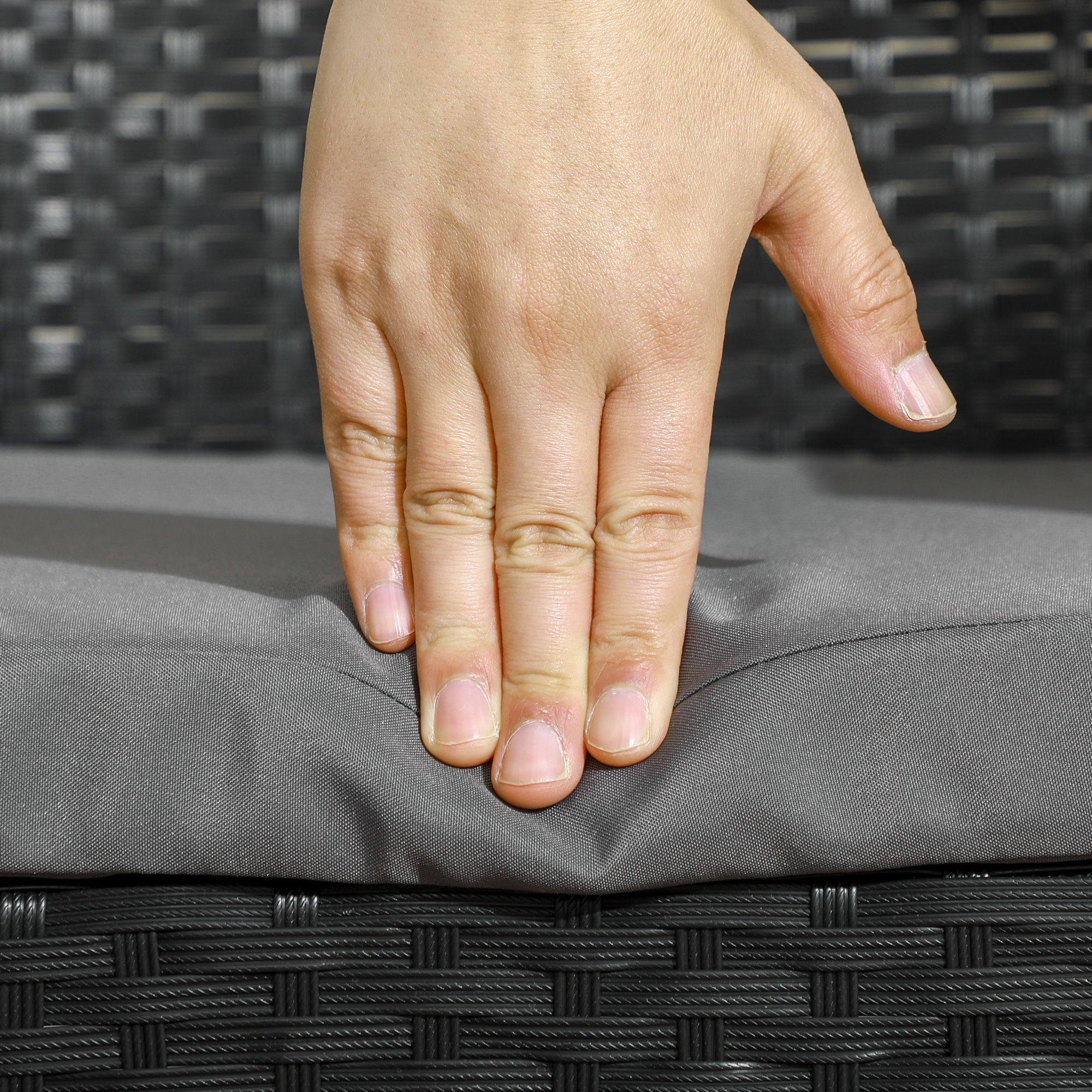  Set Exterior Rattan PE cu Canapea, 2 Fotolii cu Perne si Masuta din Sticla, Negru si Gri [7]