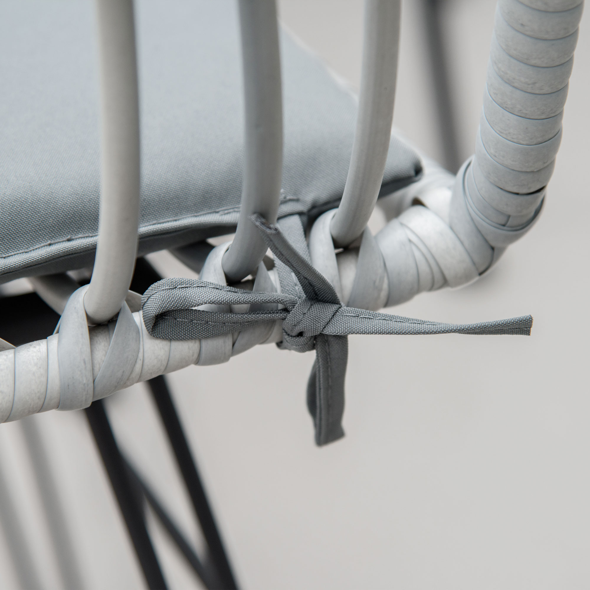  Set masuta de cafea si 2 scaune , din ratan PE, Gri [7]