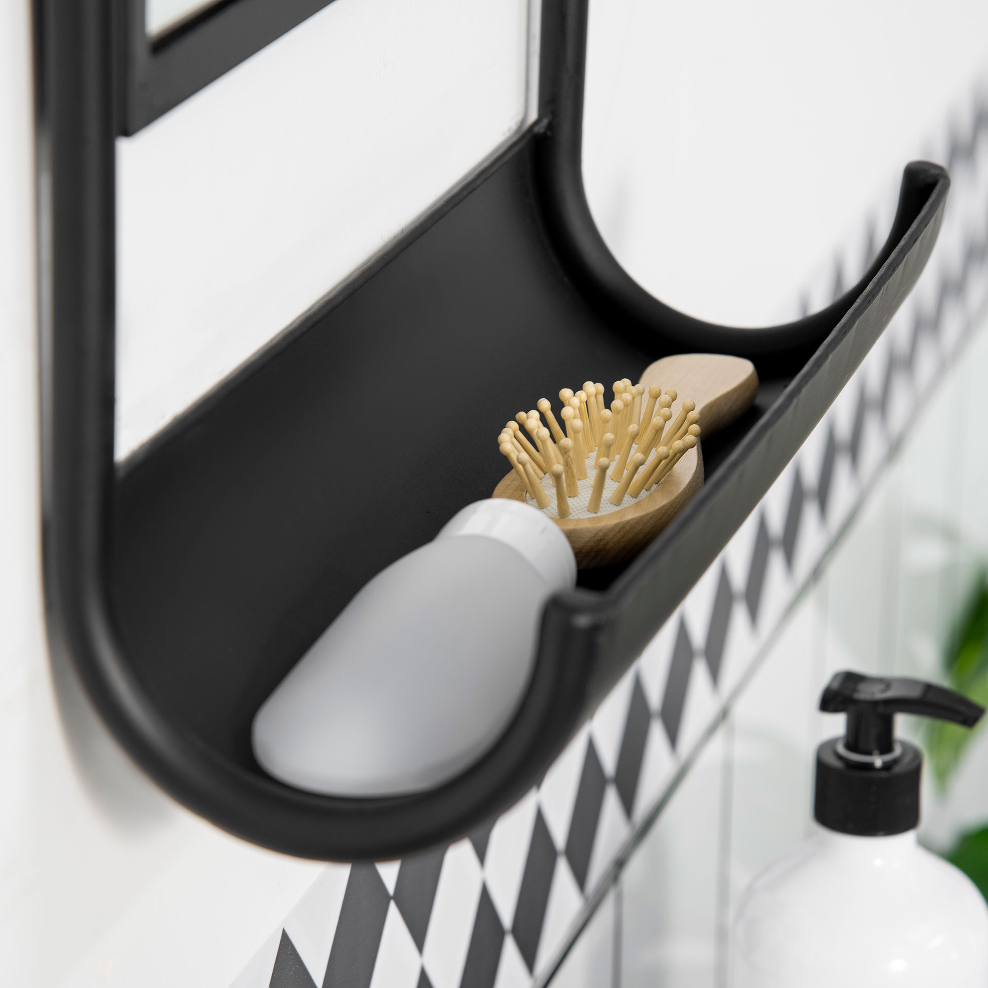  Oglinda de perete cu raft inferior si cadru metalic, oglinda pentru baie si dormitor, 36,2x12x71,7cm, negru [7]