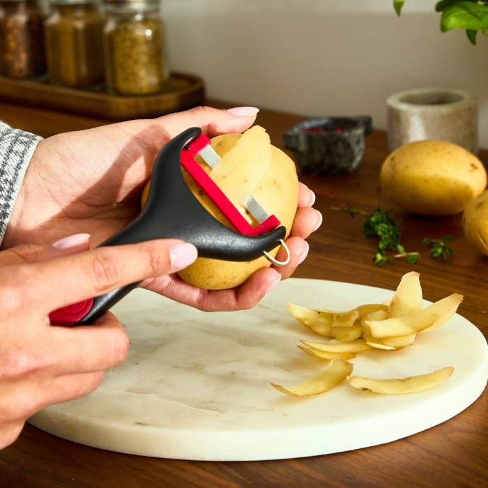Accesoriu pentru decojit legume si fructe Tefal Ingenio K1992134, lama rotativa, inox, capac de protectie, negru & rosu [7]