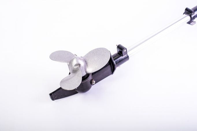 Adaptor pentru motor motocositoare cu elice pentru barca [1]