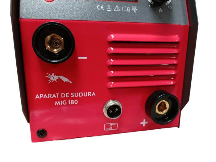 Aparat sudura Almaz, MMA+LiftTIG+FCAW(doar sudura sarma flux), intensitate maxima 180A, afisaj digital [9]