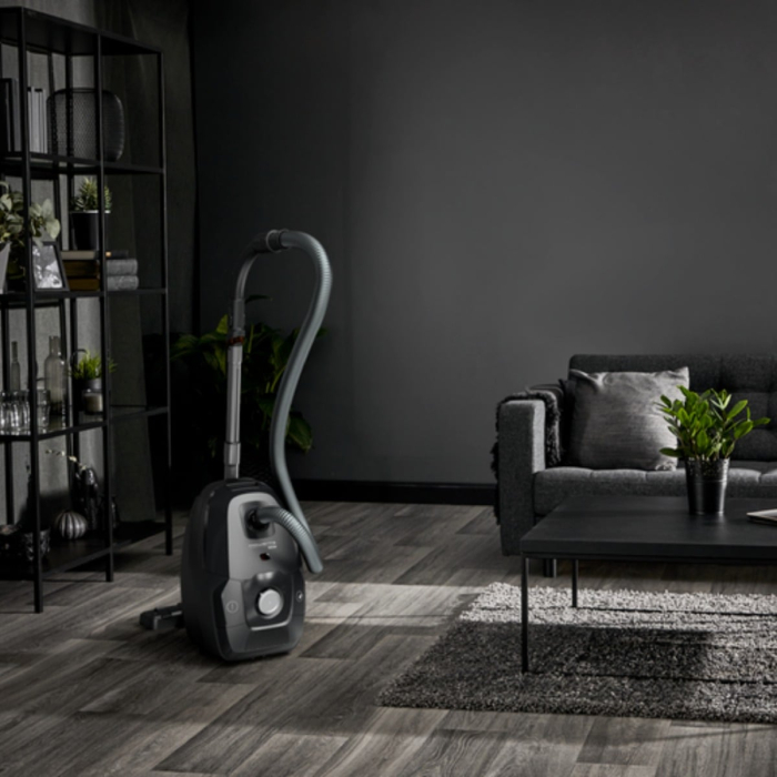 Aspirator cu sac Rowenta Green Force Max Silence RO6136EA, 750 W, 70% plastic reciclat, 3 niveluri de filtrare, sac Hygiene+, Negru/argintiu  [10]