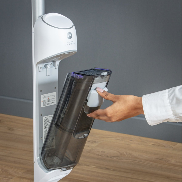 Aspirator cu spalare Rowenta X-Clean 10 GZ7540WO, 200W, 550 RPM, pana la 60 min autonomie, ecran LED, functie uscare & autocuratare, baza de incarcare, nivel scazut de zgomot, alb & argintiu [9]