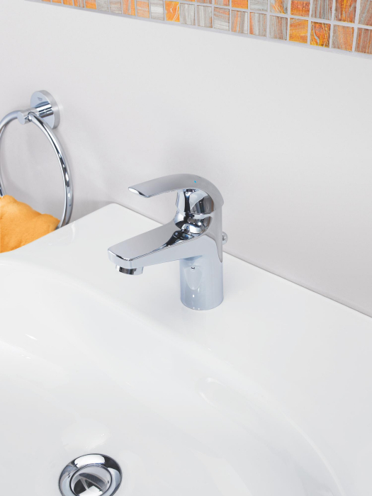 Baterie lavoar Grohe 32805000, BauCurve, tip comanda monocomanda, tip instalare pe lavoar, marime s, crom [9]