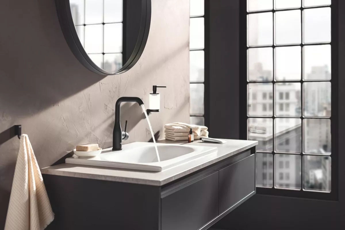 Baterie lavoar Grohe Essence 24177KF1, 3/8'', marimea L, monocomanda, pivotanta, fara ventil, mat, negru [4]
