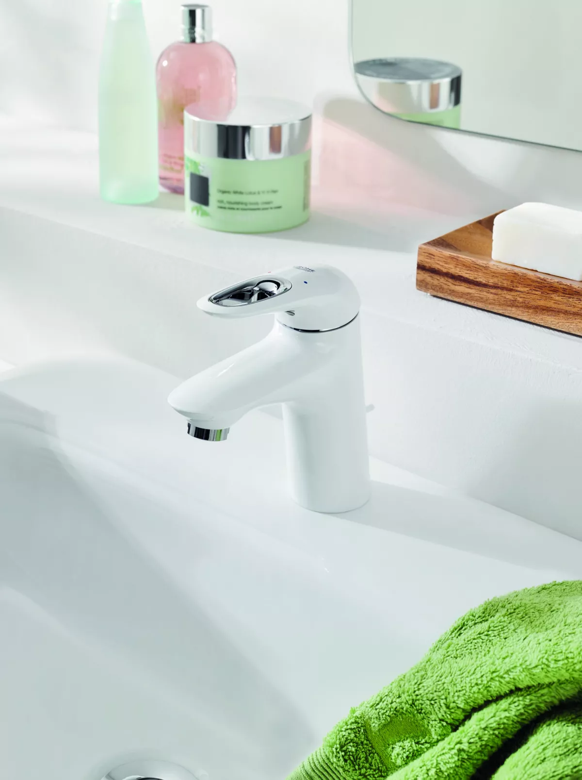 Baterie lavoar Grohe Eurostyle 33558LS3 marimea S, 3/8'', ventil cu tija, alb [2]
