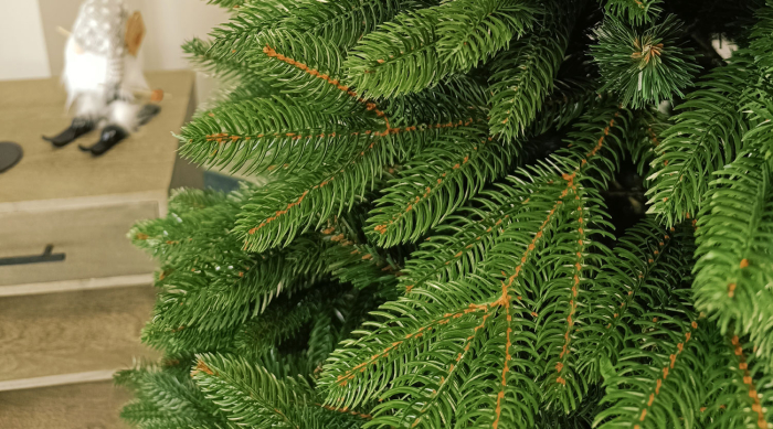 Brad artificial Christmas Deluxe by Sersimo, Belgia, 2D+3D, 180cm [16]