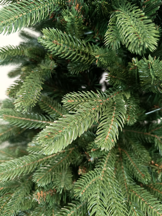 Brad artificial Christmas Deluxe by Sersimo, Carpati, 2D+3D, 250cm [4]