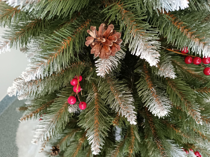 Brad artificial Christmas Deluxe, Frasin de Munte, 2D, 150cm [3]
