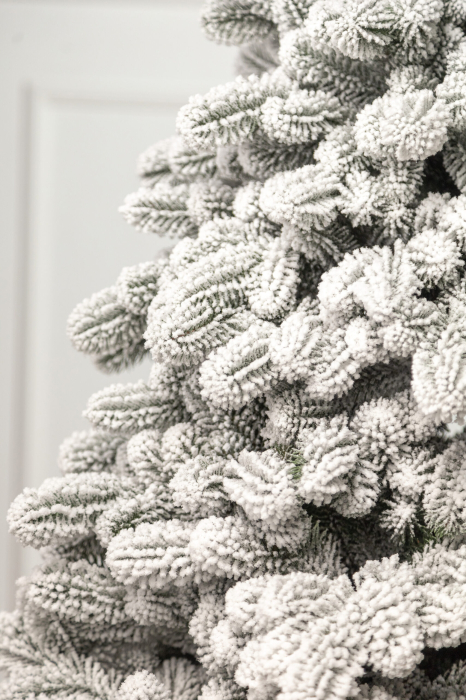 Brad artificial Christmas Deluxe, Kovalivka Select nins, integral 3D, 210cm [15]