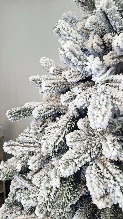 Brad artificial Christmas Deluxe, Kovalivska nins, 3D, 180cm [2]