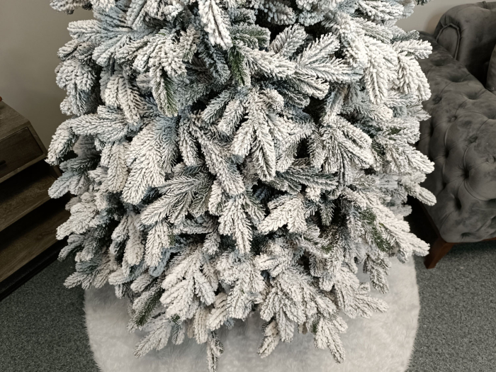 Brad artificial Christmas Deluxe, Kovalivska nins, 3D, 230cm [7]