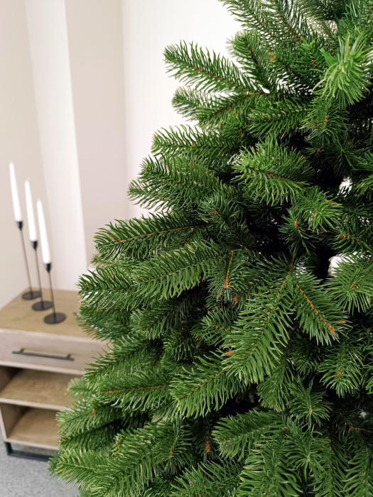 Brad artificial Christmas Deluxe by Sersimo, Kovalivska verde, 3D, 180cm [2]