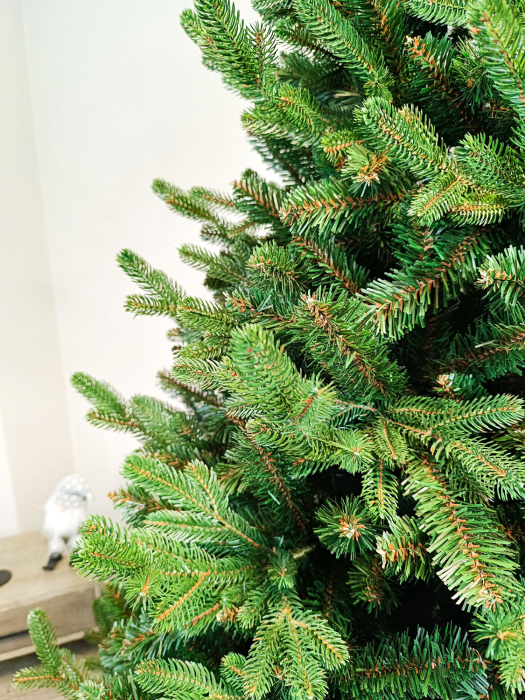 Brad artificial Christmas Deluxe, Royal Felara, 2D+3D, 250cm [17]
