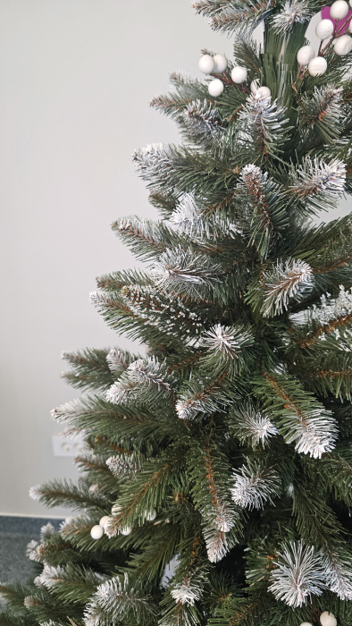 Brad artificial Christmas Deluxe, WhiteBerry, 2D, 180cm [9]