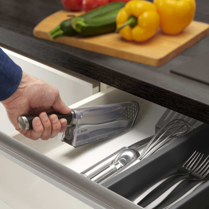 Cutitul bucatarului cu suport de ascutire Tefal Ever Sharp K2569004, 16.5 cm, suport cu tehnologie Dual Pivot, sistem de blocare, otel german [16]