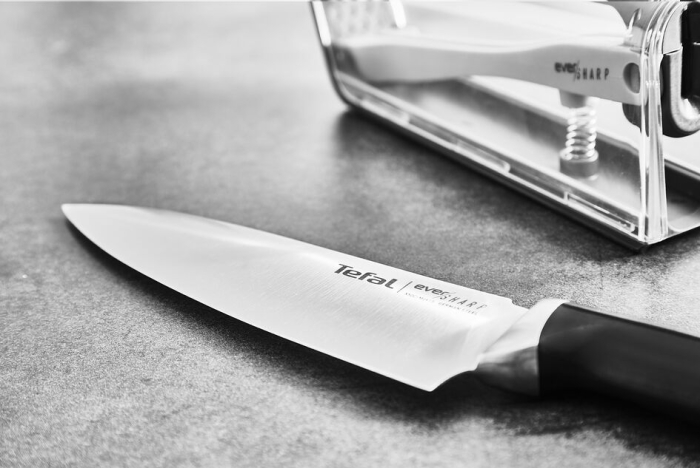 Cutitul bucatarului cu suport de ascutire Tefal Ever Sharp K2569004, 16.5 cm, suport cu tehnologie Dual Pivot, sistem de blocare, otel german [12]