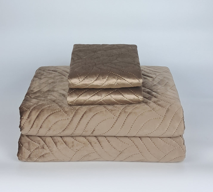 Cuvertura Brius de Pat Velvet 220/240 + 2 Fete de Perna, Catifea, Fata Perna 50 x 70 cm, Matlasata ultrasonic, Maro [3]