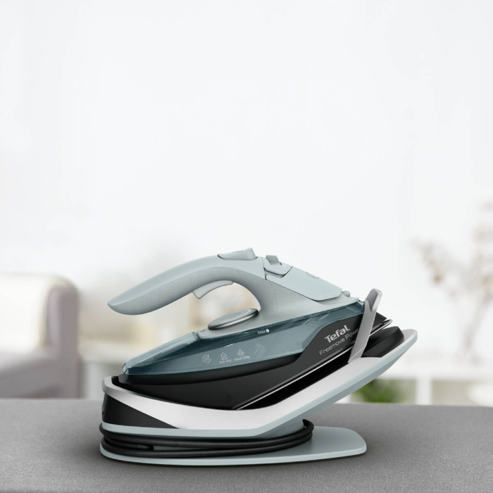 Fier de calcat fara fir Tefal Freemove Power FV6670E0, 2600W, jet abur 220 g/min, abur variabil 0 - 40 g/min, recipient apa 250 ml, sistem anticalcar, [7]