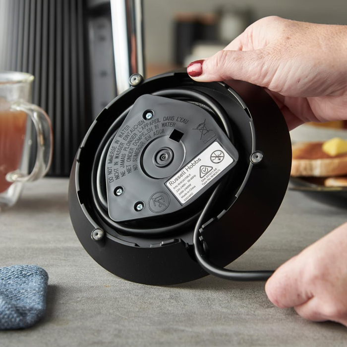 Fierbator electric Russell Hobbs 26750-70 Bronte, 1.7L, 3000W, design fluted mat, iluminare interna, accenturi crom, Negru Mat [5]