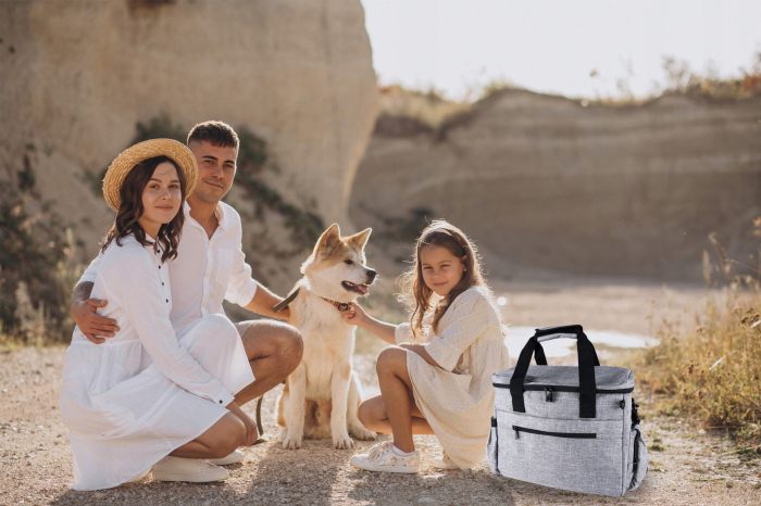 Geanta de drumetie pentru animale de companie, cu spatii de depozitare si accesorii [14]