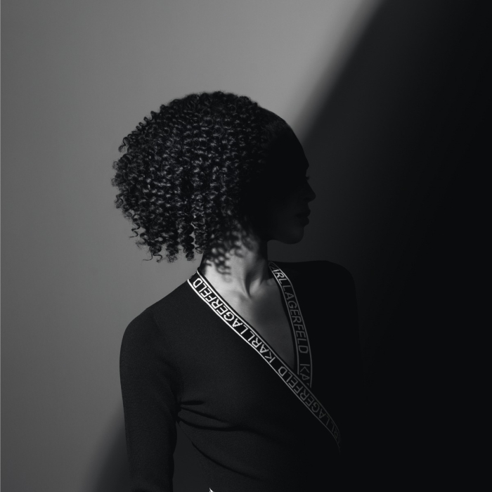 Ondulator de par Rowenta Karl Lagerfeld Curls Forever CF311LF0, diametru 10mm, 180° C, învelis Keratin&Shine, încalzire rapida, manusa de protecție, cablul 1.8m, negru&rosu [7]