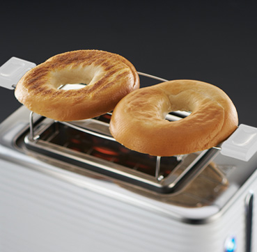 Prajitor de paine Russell Hobbs Inspire, 2 fante, gratar chifle, tava firimituri detasabila, functie decongelare, alb [2]