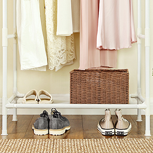 Raft de haine din metal, cu 2 bare de haine si 1 raft, maxim 70 kg, industrial, 45x83x157cm, alb [13]