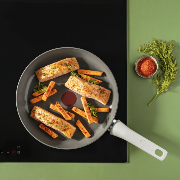 Set de 3 tigai Tefal Renew On C4279132, 20/24/28 cm, 100% aluminiu reciclat, indicator Thermo-Signal, compatibil cu inductia, invelis ceramic, gri [7]