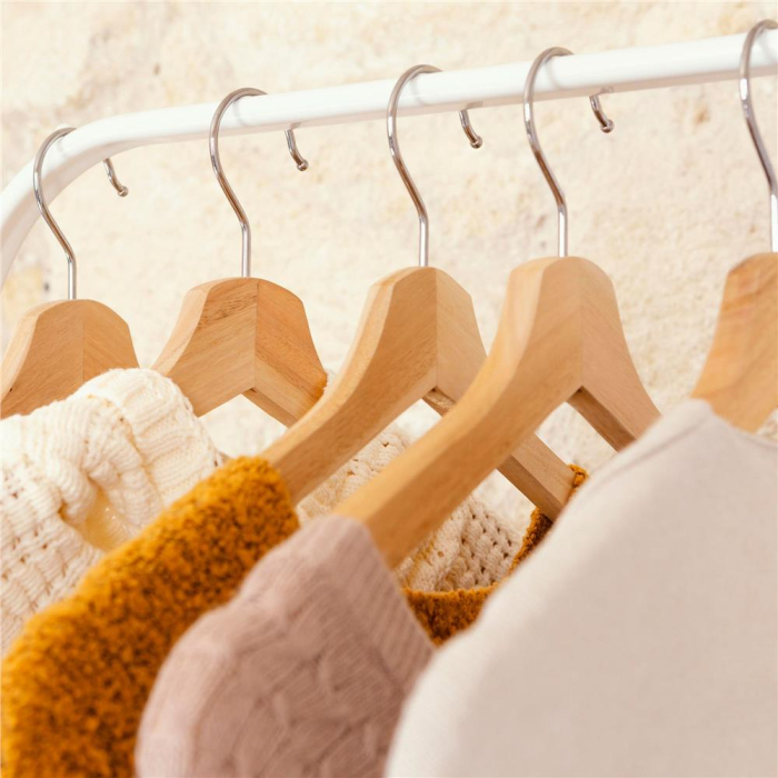 Set de 30 umerase din lemn cu carlig cromat rotativ, forma ergonomica, 43x21 cm, maro natur [13]