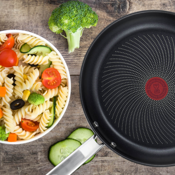Set de tigai cu 2 piese Tefal Intuition B817S255 de 20/26 cm, Thermo-Signal™, inductie, invelis antiaderent, exterior inox [6]