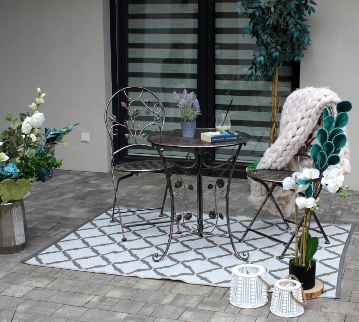 Set mobilier gradina metalic Madison, masa 70Ã—75 cm si 2 scaune 43x40x94 cm, stil vintage, bronz [2]