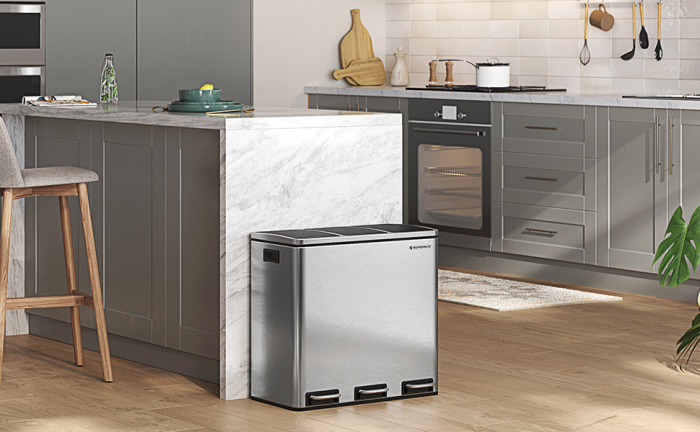 Cos de gunoi din inox cu 3 compartimente colectare selectiva, cu galeti interioare, 3x18litri, argintiu si negru [8]