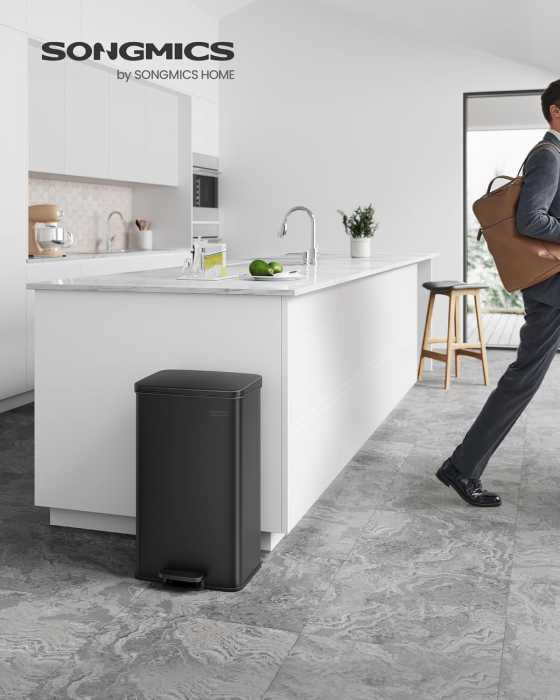 SONGMICS Cos de gunoi din otel, cu pedala si soft-close, saci gunoi inclusi, 40 litri, negru [2]