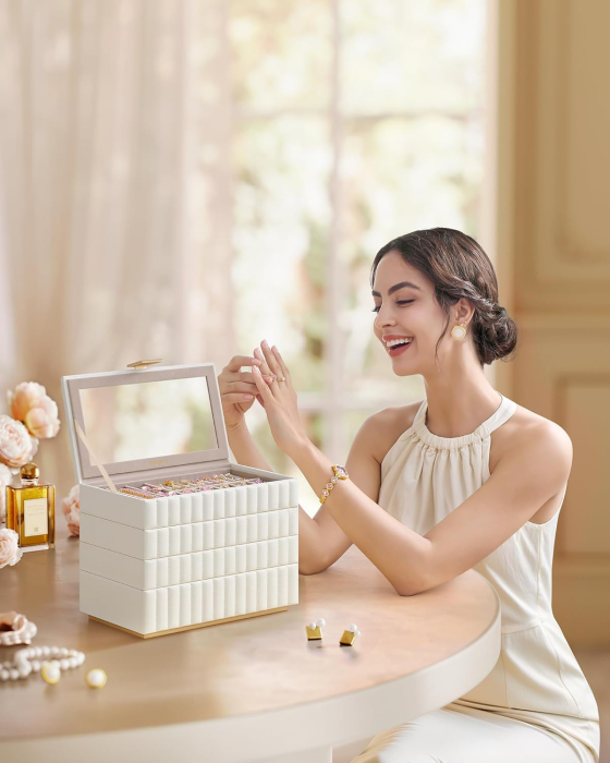 SONGMICS Cutie bijuterii 17x28x21 cm, 4 niveluri, oglinda, captuseala catifea, piele PU alba [2]