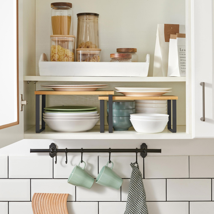 SONGMICS Set 2 rafturi de bucatarie suprapozabile, pentru ustensile sau condimente, 20x30x16cm, natur si negru [9]