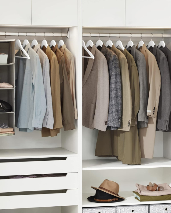 SONGMICS Set de 20 umerase din lemn, cu bara anti-alunecare pentru pantaloni, carlig pivotant la 360°, 45cm, alb [7]