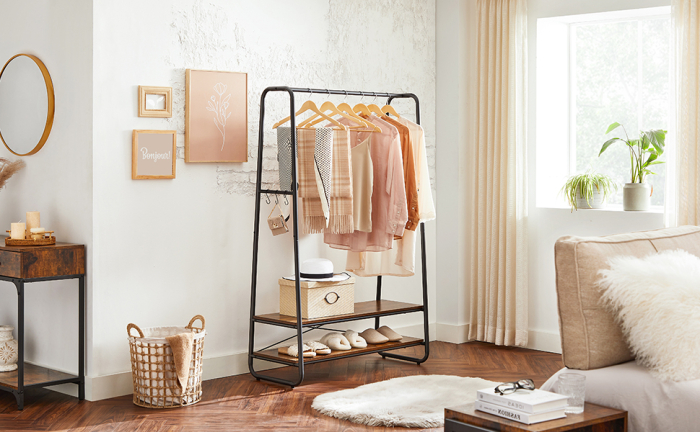 VASAGLE Raft pentru haine cu suport pentru pantofi, 2 polite, 6 carlige laterale, 45x100x160cm, maro rustic [2]