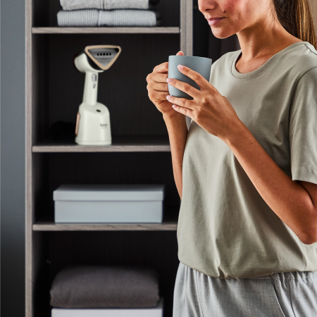 Aparat de calcat vertical cu abur Tefal AeroSteam DT9820F0, 1400W, functie de aspirare cu 3 niveluri, recipient apa detasabil 130 ml, autonomie 7  [6]