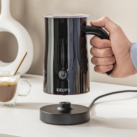 Aparat pentru spumat laptele Krups XL100810, 150 ml, 500 W, baza rotativa, invelis antiaderent, Negru [7]