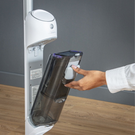 Aspirator cu spalare Rowenta X-Clean 10 GZ7540WO, 200W, 550 RPM, pana la 60 min autonomie, ecran LED, functie uscare & autocuratare, baza de incarcare, nivel scazut de zgomot, alb & argintiu [8]