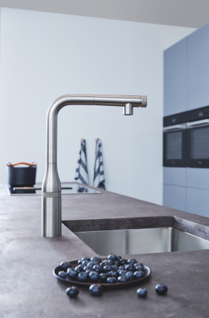 Baterie bucatarie Grohe 31615DC0, Essence Smartcontrol, inalta, tip L, dus extractabil, 2 functii, mat, otel satinat [6]