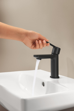 Baterie lavoar Grohe 237912431, Lineare, tip comanda monocomanda, marime m, tip instalare pe blat, pe lavoar, negru [4]