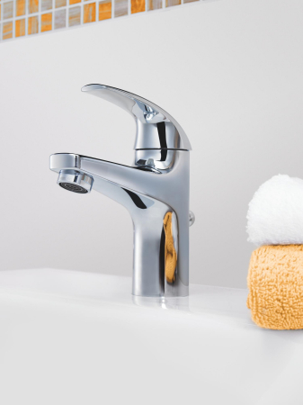 Baterie lavoar Grohe 32805000, BauCurve, tip comanda monocomanda, tip instalare pe lavoar, marime s, crom [6]