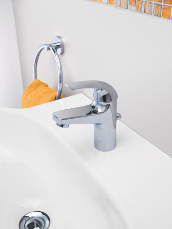 Baterie lavoar Grohe 32805000, BauCurve, tip comanda monocomanda, tip instalare pe lavoar, marime s, crom [9]
