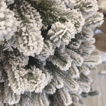 Brad artificial Christmas Deluxe, Kovalivska nins, 3D, 150cm [5]
