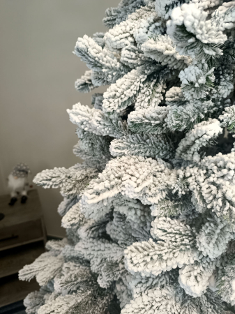 Brad artificial Christmas Deluxe by Sersimo, Kovalivska nins, 3D, 210cm [9]