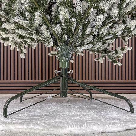 Brad artificial Christmas Deluxe, Polar Winter Select, integral 3D, 250 cm [6]